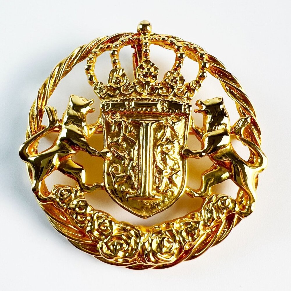 Vintage Large Ivana Trump Heraldic Crest Two Rampant Lions Crown Gold Brooch Pin